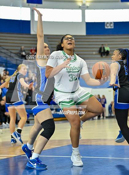 Thumbnail 1 in Hamilton Southeastern vs. Valparaiso (IHSAA 4A Semi State)  photogallery.