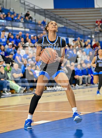 Thumbnail 2 in Hamilton Southeastern vs. Valparaiso (IHSAA 4A Semi State)  photogallery.