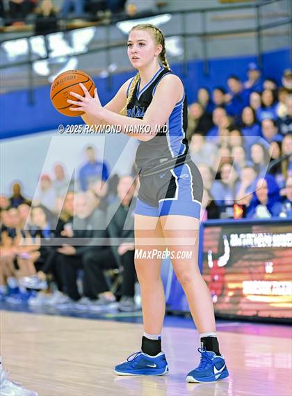Thumbnail 1 in Hamilton Southeastern vs. Valparaiso (IHSAA 4A Semi State)  photogallery.