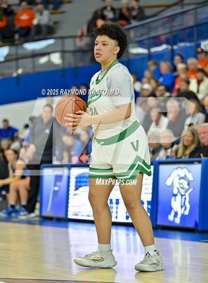Thumbnail 3 in Hamilton Southeastern vs. Valparaiso (IHSAA 4A Semi State)  photogallery.