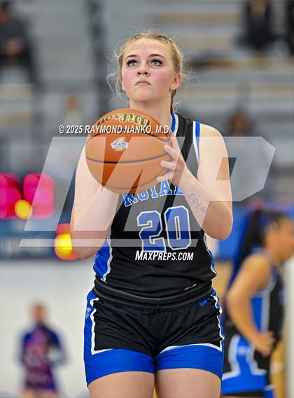 Thumbnail 2 in Hamilton Southeastern vs. Valparaiso (IHSAA 4A Semi State)  photogallery.