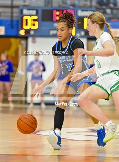 Thumbnail 2 in Hamilton Southeastern vs. Valparaiso (IHSAA 4A Semi State)  photogallery.