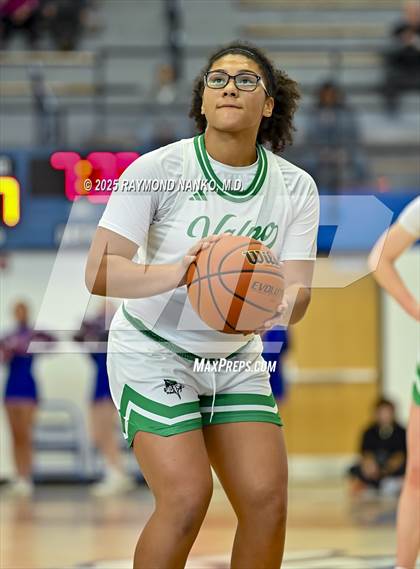 Thumbnail 1 in Hamilton Southeastern vs. Valparaiso (IHSAA 4A Semi State)  photogallery.
