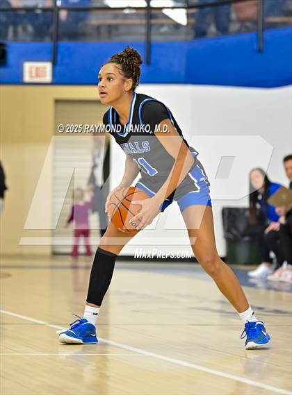 Thumbnail 3 in Hamilton Southeastern vs. Valparaiso (IHSAA 4A Semi State)  photogallery.