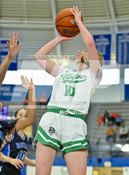 Thumbnail 1 in Hamilton Southeastern vs. Valparaiso (IHSAA 4A Semi State)  photogallery.
