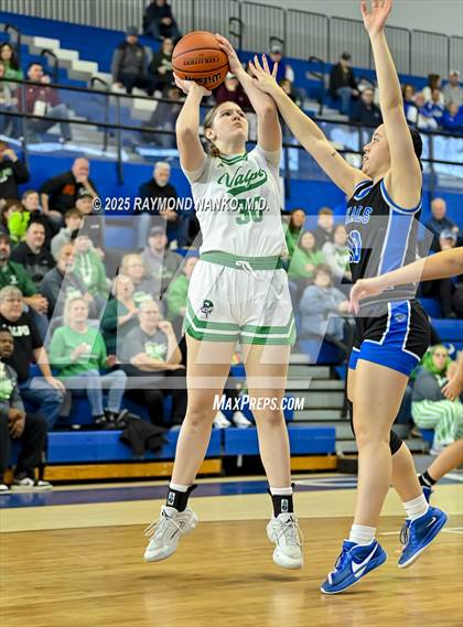 Thumbnail 1 in Hamilton Southeastern vs. Valparaiso (IHSAA 4A Semi State)  photogallery.
