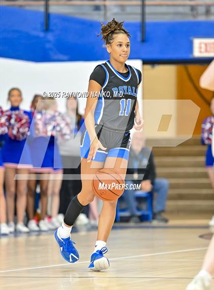 Thumbnail 3 in Hamilton Southeastern vs. Valparaiso (IHSAA 4A Semi State)  photogallery.