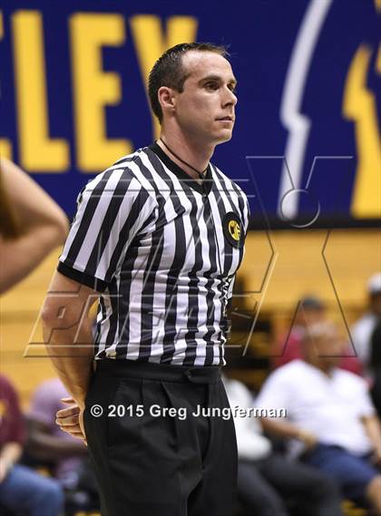 Thumbnail 2 in Campolindo vs. Damien (CIF State D3 Final) photogallery.