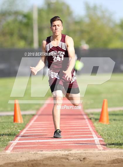 Thumbnail 3 in Buffalo Public (All-High Meet) Triple Jump photogallery.