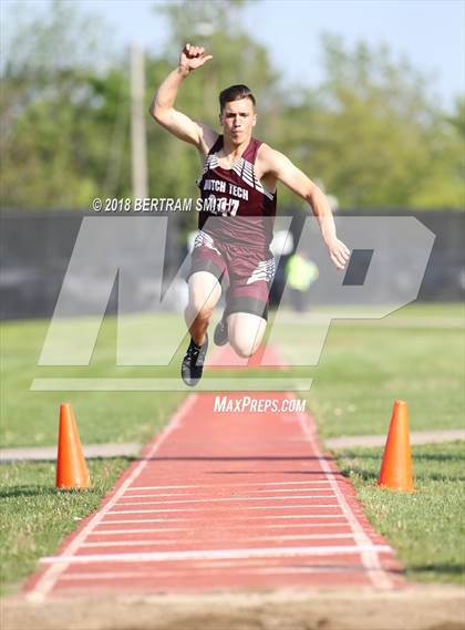 Thumbnail 2 in Buffalo Public (All-High Meet) Triple Jump photogallery.
