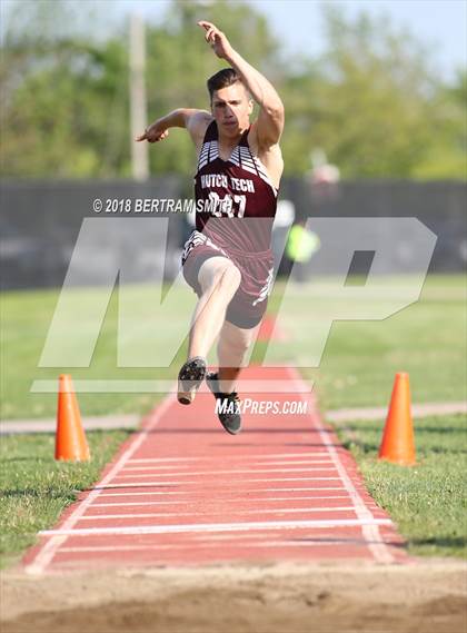 Thumbnail 1 in Buffalo Public (All-High Meet) Triple Jump photogallery.