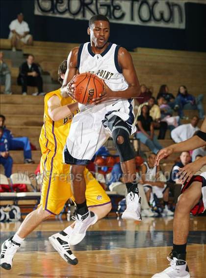 Thumbnail 1 in Stony Point vs. Midland (Georgetown Jack Frost Invitational) photogallery.