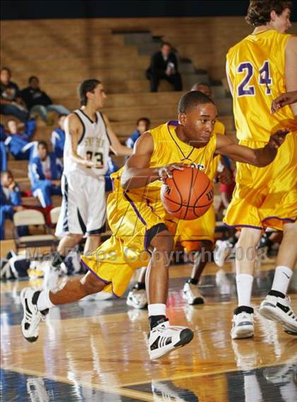 Thumbnail 1 in Stony Point vs. Midland (Georgetown Jack Frost Invitational) photogallery.