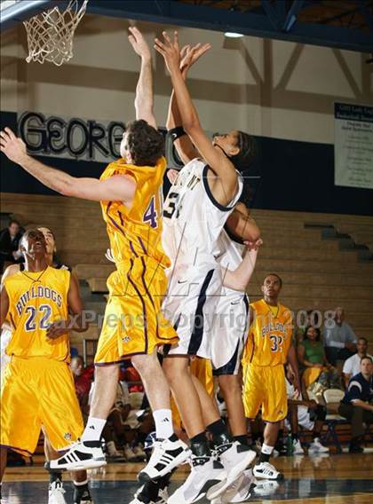 Thumbnail 1 in Stony Point vs. Midland (Georgetown Jack Frost Invitational) photogallery.
