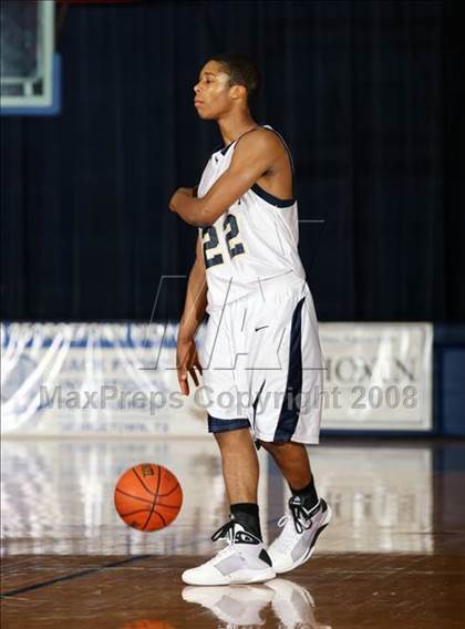 Thumbnail 2 in Stony Point vs. Midland (Georgetown Jack Frost Invitational) photogallery.