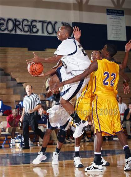 Thumbnail 2 in Stony Point vs. Midland (Georgetown Jack Frost Invitational) photogallery.