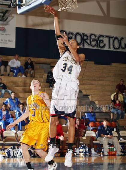 Thumbnail 1 in Stony Point vs. Midland (Georgetown Jack Frost Invitational) photogallery.