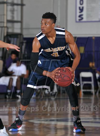 Thumbnail 2 in West Ranch vs. Foothill (St. Hope Elite Classic) photogallery.