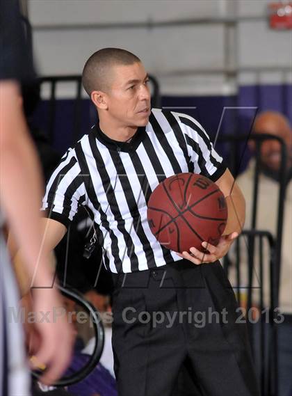 Thumbnail 2 in West Ranch vs. Foothill (St. Hope Elite Classic) photogallery.