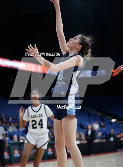 Thumbnail 3 in Oak Park vs. North (CIF SS DIVISION 2AA FINAL) photogallery.