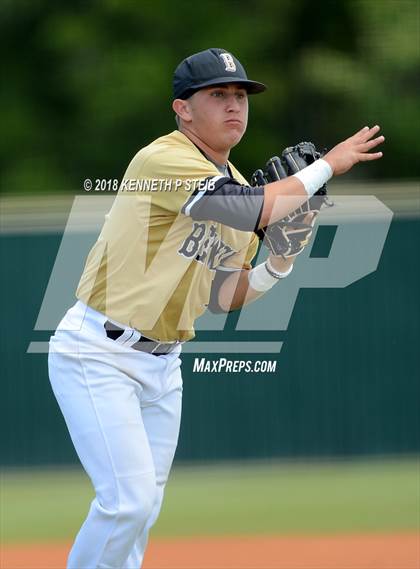 Thumbnail 2 in Jennings vs. Berwick (LHSAA 3A Regional Playoff) photogallery.