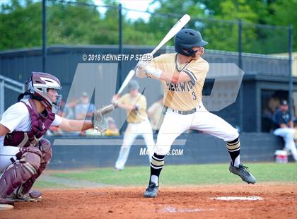 Thumbnail 1 in Jennings vs. Berwick (LHSAA 3A Regional Playoff) photogallery.