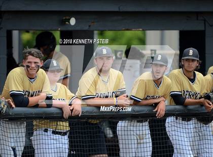 Thumbnail 2 in Jennings vs. Berwick (LHSAA 3A Regional Playoff) photogallery.