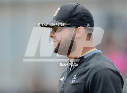 Thumbnail 2 in Jennings vs. Berwick (LHSAA 3A Regional Playoff) photogallery.