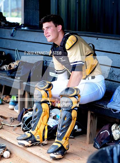 Thumbnail 1 in Jennings vs. Berwick (LHSAA 3A Regional Playoff) photogallery.