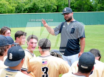 Thumbnail 1 in Jennings vs. Berwick (LHSAA 3A Regional Playoff) photogallery.
