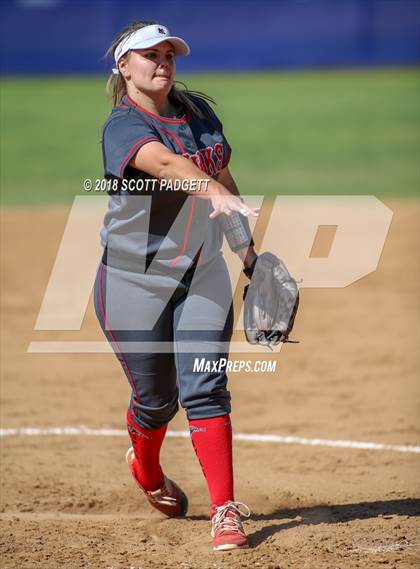Thumbnail 1 in Great Oak @ Murrieta Valley photogallery.