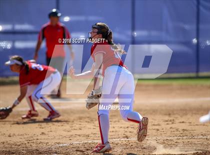Thumbnail 1 in Great Oak @ Murrieta Valley photogallery.
