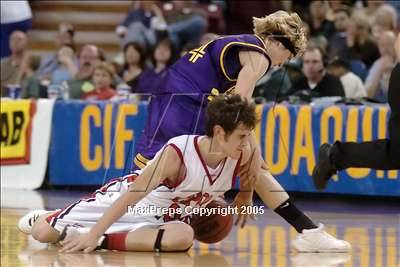 Thumbnail 3 in Escalon vs Ripon (D4 Sec. Final)#1 photogallery.