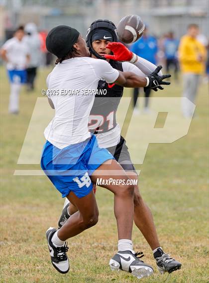 Thumbnail 1 in La Habra vs Cen10 (Millikan High Football Tournament) photogallery.