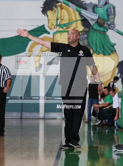 Thumbnail 2 in Calabasas @ Thousand Oaks photogallery.