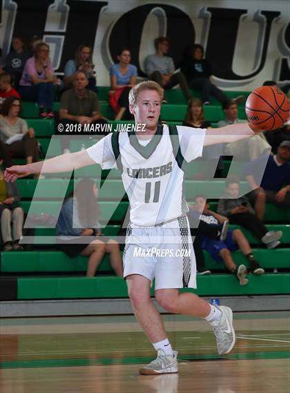 Thumbnail 3 in Calabasas @ Thousand Oaks photogallery.