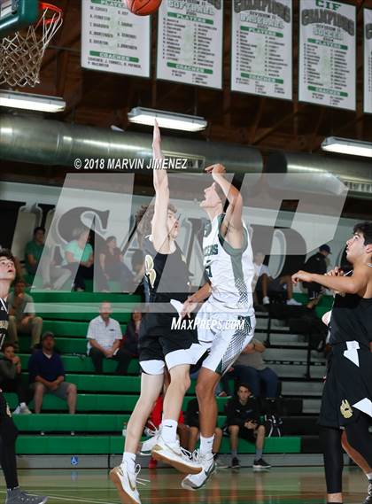 Thumbnail 3 in Calabasas @ Thousand Oaks photogallery.