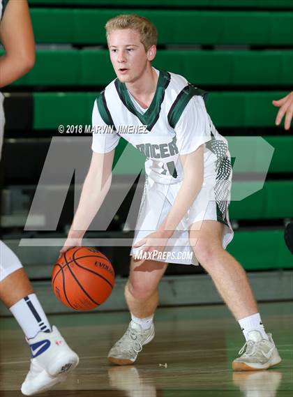 Thumbnail 1 in Calabasas @ Thousand Oaks photogallery.