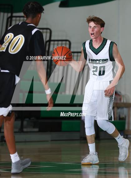 Thumbnail 2 in Calabasas @ Thousand Oaks photogallery.