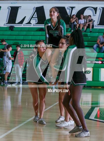 Thumbnail 2 in Calabasas @ Thousand Oaks photogallery.