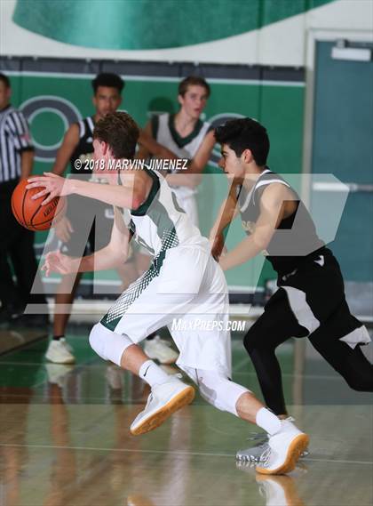 Thumbnail 2 in Calabasas @ Thousand Oaks photogallery.