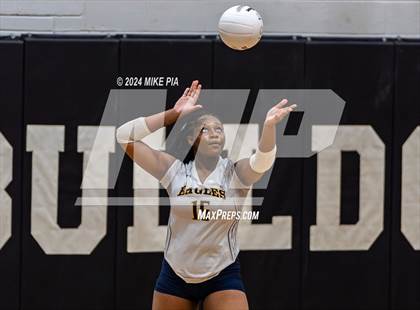 Thumbnail 2 in Northwood Temple Academy vs. Mintz Christian Academy photogallery.