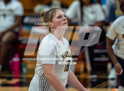 Thumbnail 2 in Northwood Temple Academy vs. Mintz Christian Academy photogallery.