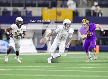 Thumbnail 3 in South Oak Cliff vs. Liberty Hill (UIL Football 5A D2 Finals) photogallery.