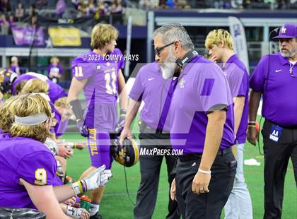 Thumbnail 3 in South Oak Cliff vs. Liberty Hill (UIL Football 5A D2 Finals) photogallery.