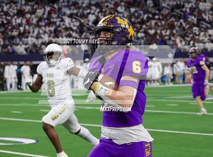 Thumbnail 1 in South Oak Cliff vs. Liberty Hill (UIL Football 5A D2 Finals) photogallery.