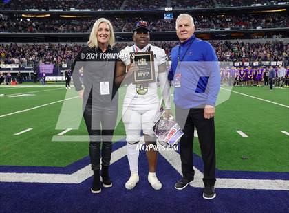 Thumbnail 3 in South Oak Cliff vs. Liberty Hill (UIL Football 5A D2 Finals) photogallery.
