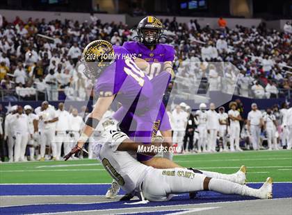 Thumbnail 1 in South Oak Cliff vs. Liberty Hill (UIL Football 5A D2 Finals) photogallery.