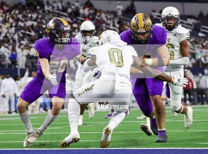 Thumbnail 1 in South Oak Cliff vs. Liberty Hill (UIL Football 5A D2 Finals) photogallery.