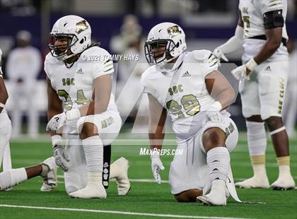 Thumbnail 3 in South Oak Cliff vs. Liberty Hill (UIL Football 5A D2 Finals) photogallery.
